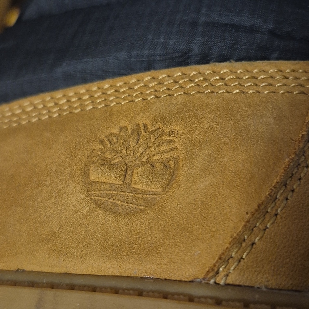 TIMBERLAND Black Puffer Boot with Wheat color Leather - 7 - Picture 9 of 12